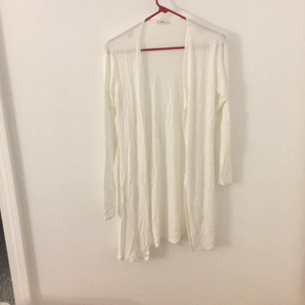 Lightweight soft material cardigan